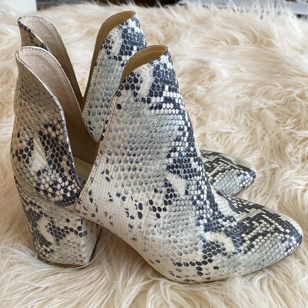 STEVE MADDEN ROOKIE ankle booties - Picture 3 of 14